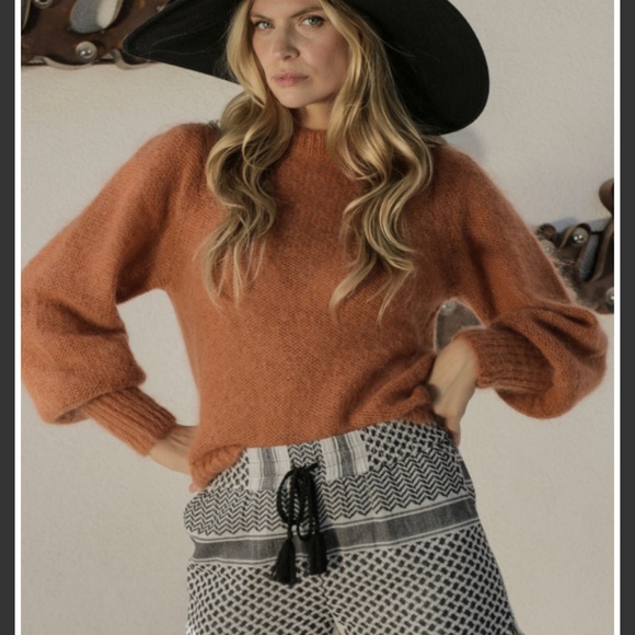 Mohair Puff Sleeve Sweater - Picture 9 of 9